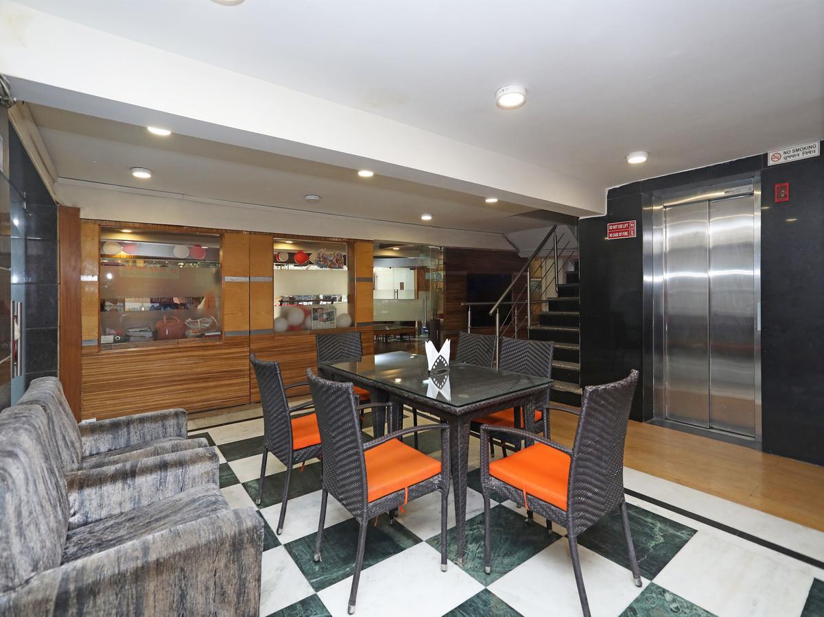 Hotel Balsons Continental นิวเดลี ภายนอก รูปภาพ