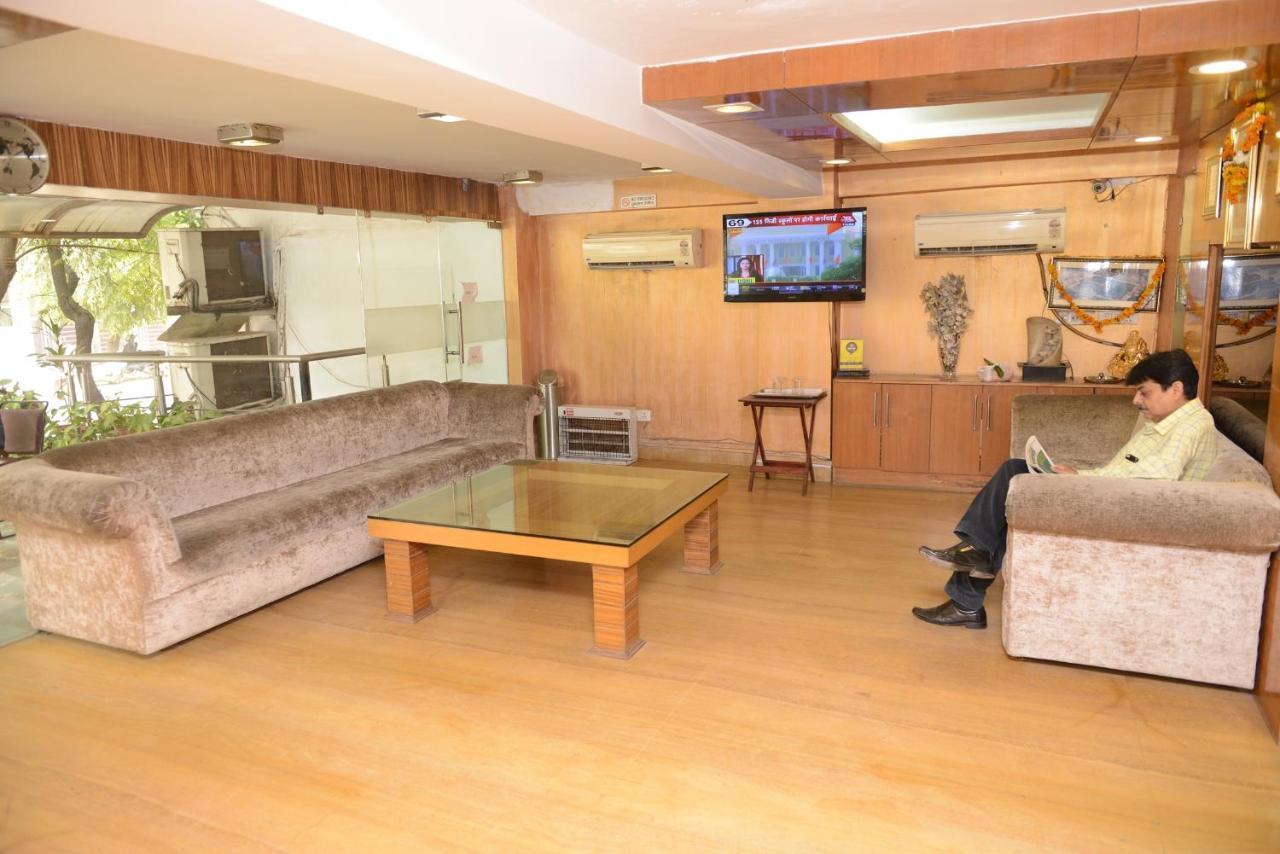 Hotel Balsons Continental นิวเดลี ภายนอก รูปภาพ